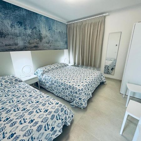 App4Rent Villa Zanetti - Appartamenti Con Spiaggia Privata Frontemare ليدو دي يسولو المظهر الخارجي الصورة