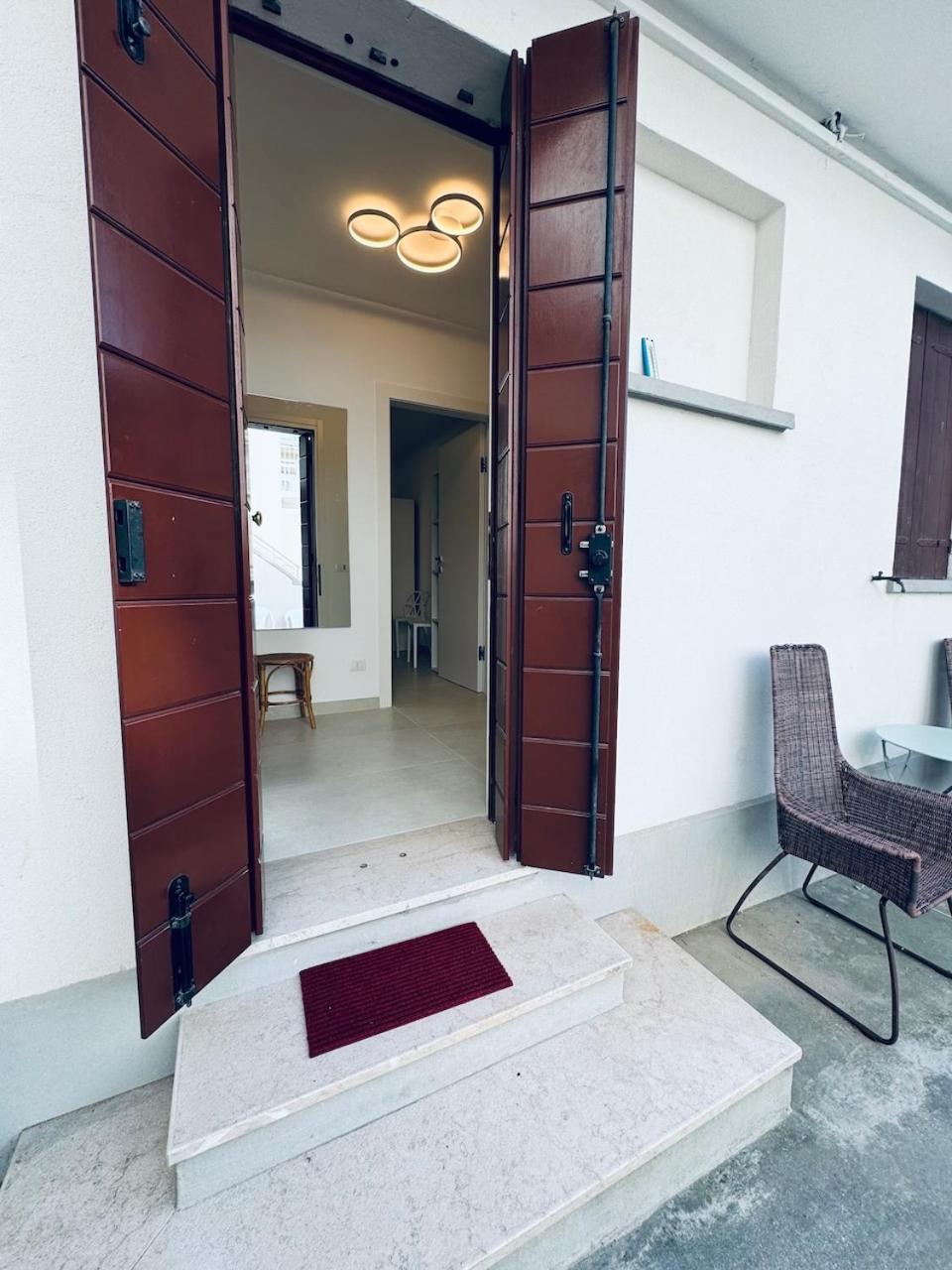 App4Rent Villa Zanetti - Appartamenti Con Spiaggia Privata Frontemare ليدو دي يسولو المظهر الخارجي الصورة