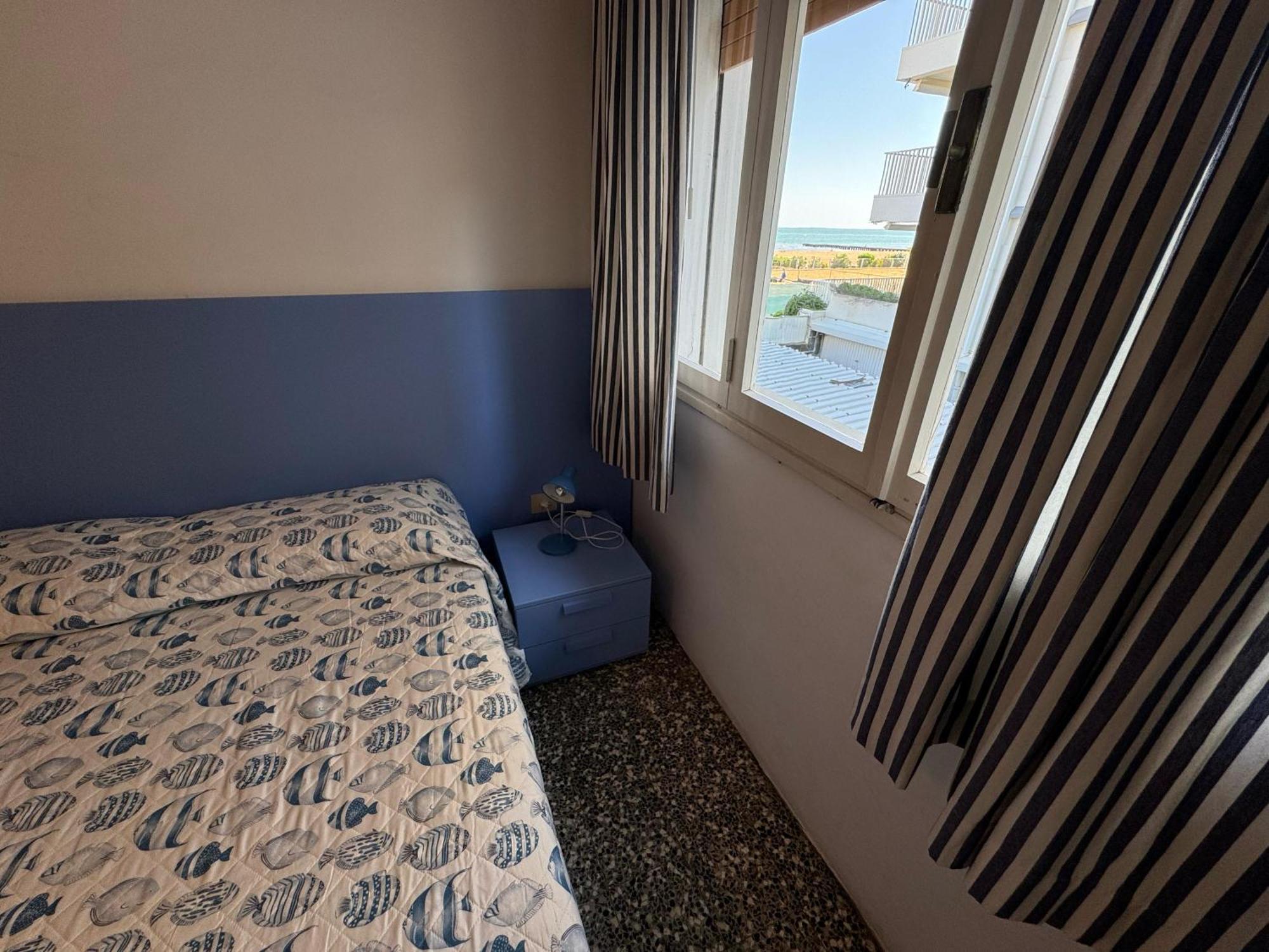App4Rent Villa Zanetti - Appartamenti Con Spiaggia Privata Frontemare ليدو دي يسولو المظهر الخارجي الصورة